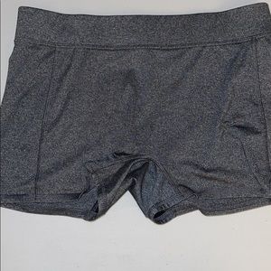 New Active8 Women’s Volleyball Shorts Sz L